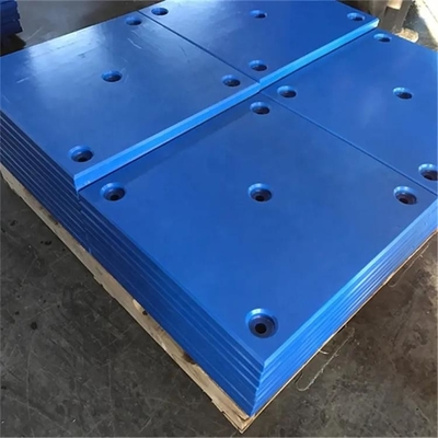 De ultrahoge Terminal van het Molecuulgewichtpolyethyleen UHMWPE Marine Fender Pad For Roro