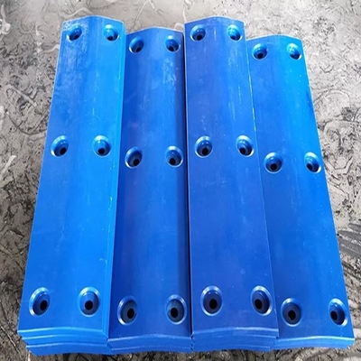 De gebogen van het het Stootkussengezicht van het Techniek Plastic Dok Stootkussens UHMWPE Marine Dock Bumpers