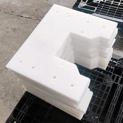 De plastic Machinaal bewerkte Delen UHMWPE Vluchten van de Belemmeringstransportband vullen Gladde Schraper op